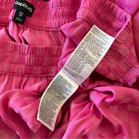 GAP BODY Pink Checkered Satin Pajama Set - Picture 4 of 4